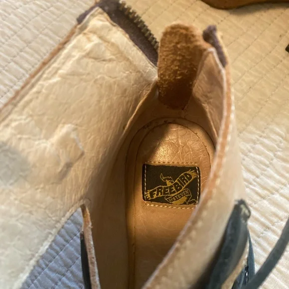 Stylish Freebird Black and Tan Women's Sandals - Picture 7 of 8